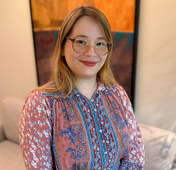 Ariana León — Gerente de Gestión y Licitaciones de Legal Reset